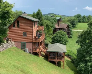 Image of Piney Creek - Deerwood Park Cozy Mountain Cabin w\/ 360 views & private pavillion