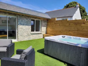 Image of Maison Familiale Avec SPA Proche mer et Commodités