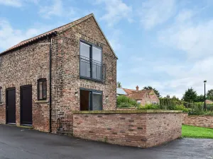 Image of Intimate and inviting, this couples retreat is a cosy haven for two.