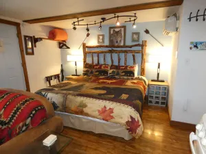 Image of Yellowstone Studio # 5. Just One Mile From Yellowstone's Main Entrance
