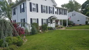 Image of Pineapple Place: Lovely 900sq. ft., 1Bd\/1Ba apartment