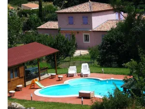 Image of Magnificent villa for 12 with pool and jacuzzi in Provence