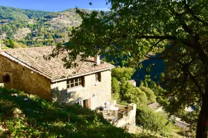 Image of Comfortable house with breathtaking views over the valley.