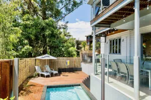 Image of Large Tugun Modern House minutes to the beach