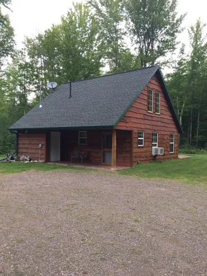 Image of Hunters Hideaway & Secluded Country Cabin for Family Getaways