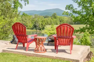 Image of Sanctuary Suite: Breathtaking Mountain Views, Private Farmhouse Apartment