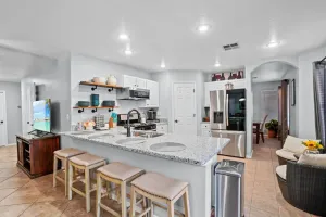 Image of Spacious 3 bedroom 2.5  bath with 3 living areas