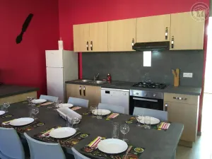 Image of Maison spacieuse pour 8 pers avec jardin, terrasse, WIFI, proche commerces et attractions culturelles - FR-1-510-156