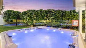 Image of Salty Pause at Bondi House - with Spa and Pet Friendly!