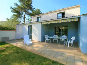 Image of Maison avec Jardin près de la Plage, WiFi, 300m du Phare - FR-1-22-291
