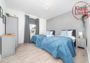 Image of Modern 2 bedroom apartment with parking and wifi.