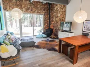 Image of Tyrolean Village 6 2 Bedroom 1 and a Half Bath Sleeps 6 Walk to Lift Steps to town shuttle
