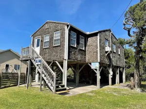Image of Dorsett's Roost:  Short walk to Springer's Point Nature Preserve