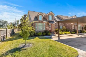 Image of Luxury 2 Bedroom townhouse #6