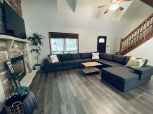 Image of Relaxing 3 Bedroom Home in Lake Community