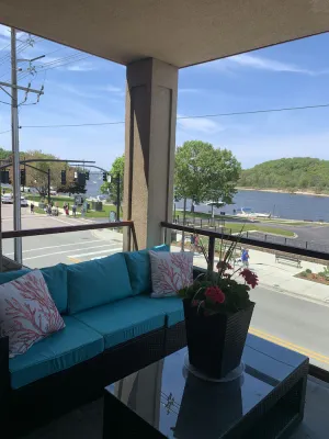 Image of Prime View of Fountain and Channel ~ Great location!