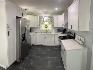 Image of Newly renovated home! One block from Back of the Dragon-Close to downtown Marion