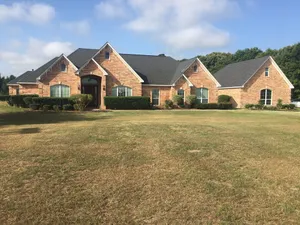 Image of A 4 bedroom beautiful custom home located 5 miles away from downtown Tyler, Tx.