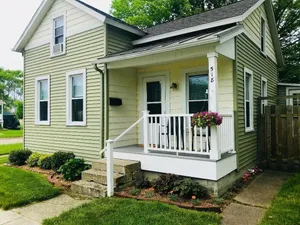 Image of Prime Location Downtown! Walk To Everything!