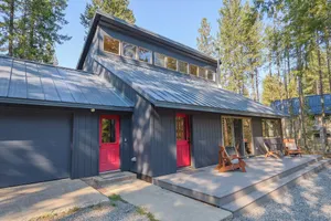 Image of Phoenix, 3 Bedroom Woodland Cabin