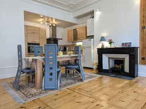 Image of Appartement XIXe siècle - Centre-ville du Puy-en-Velay, 2 chambres, tout confort, proche monuments - FR-1-582-6