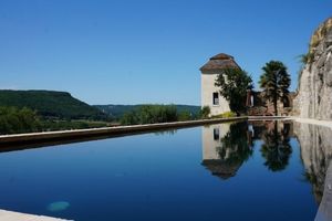 Image of House in Beynac in big property with pool