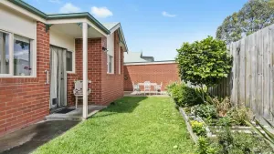 Image of Boston Beach House 2 19