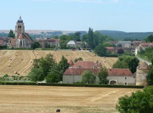 Image of Les Granges du Château : Charming gîte with swimming pool in Burgundy