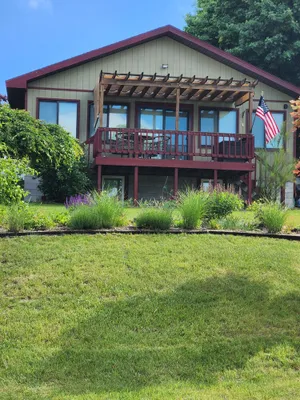 Image of Great Ski getaway! Close to Crystal Mountain, Family friendly, Modern & Cozy