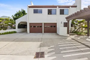 Image of Classic getaway by the sea within walking distance to everything w\/ocean views