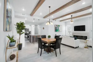 Image of BRAND NEW, I-10\/Sundland, great for LONG TERM STAYS