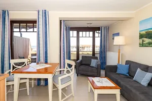 Image of Great penthouse apartment by the marina with covered balcony and sea view - Vacation rooms by the sea