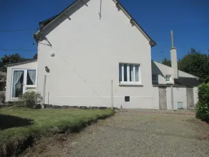 Image of Pretty Breton Cottage recently refurbished 2 bedrooms  central to all amenities