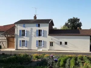 Image of Charming Cottage near Lac du Der: Garden, Garage, and Central Heating