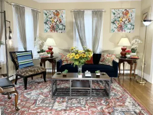 Image of Beautiful Retreat close to Downtown Boston. Pets friendly.