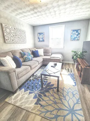 Image of Cozy 2 Bdrm Cottage King bed