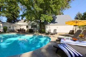 Image of Bishop House · Bishop House- In Town Pool, Great for Entertaining