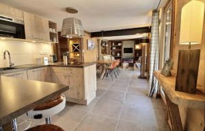 Image of Luxury apartment in the center 3 bedrooms \/ 2 bathrooms