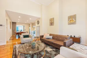 Image of Luxury on the Esplanade