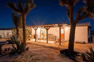 Image of Starry Nights & Hot Tub Delights: Your Ultimate Pet-Friendly Joshua Tree Getaway