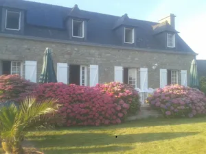 Image of House \/ Villa - GuissenyHouse with character