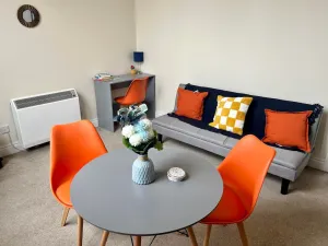 Image of Stylish one bed flat Central Watford with Parking Pass the Keys