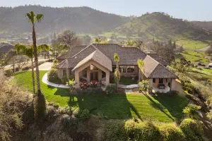 Image of Springville's The View Luxury Hilltop Home!