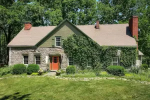 Image of Black Walnut Farm: 1700s Farmhouse on 34 acres, Antique Lover's Dream