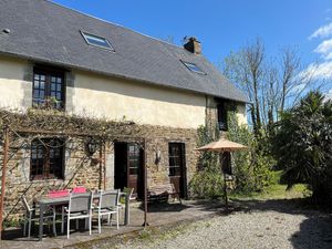 Image of A charming, traditional cottage in Normandy