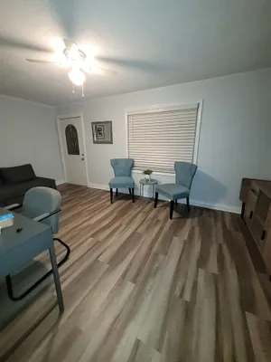 Image of Beautiful 2BD Apt @ JamesWay in West End Area!