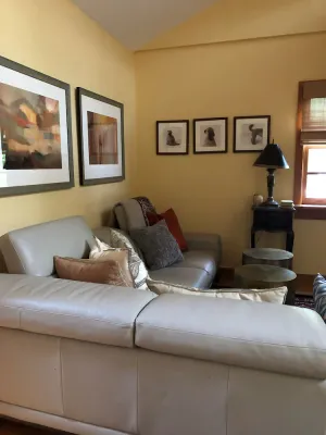 Image of Saugerties retreat, hot tub, 10 min from Woodstock