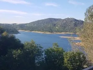Image of Gorgeous Lake View, Nature at Your Door (Ask about 31+ days)