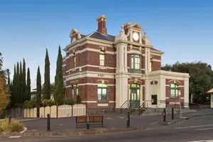 Image of QPO QUEENSCLIFF