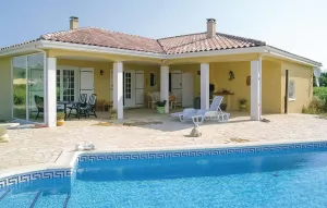 Image of Awesome Home In Argeliers With Wifi